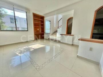 Casa en Renta en Nueva Galicia 3 recamaras en Coto Barcelona