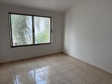 CASA EN RENTA EN NUEVA GALICIA COTO VALENCIA