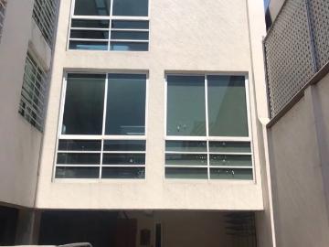 CASA EN RENTA EN AZCAPOTZALCO