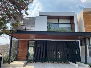 Casa en Renta en Altozano Querétaro | 4 Recámaras | Doble Seguridad