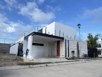 Casa en renta en Altabrisa residencial, Mazatl?n