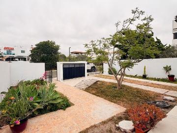 CASA EN RENTA EN BAJAMAR