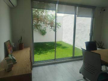 CASA EN RENTA EN BOSQUES