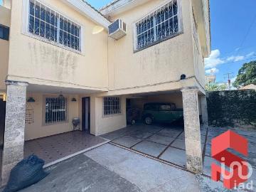 Casa en Renta en Boulevares de Chuburna, Mérida, Yucatán