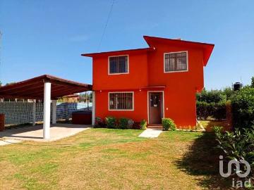 Casa en Renta en Cuadrilla de Dolores, Valle de Bravo, Estado De México