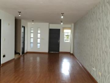 CASA EN RENTA EN CUMBRES PROVIDENCIA, MONTERREY, NUEVO LEÓN