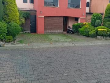 CASA EN RENTA EN CAMPESTRE DEL VALLE, METEPEC