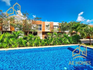 CASA EN RENTA EN CANCUN EN PRIVADA ZONA ALAMOS CON PANELES SOLARES AE167