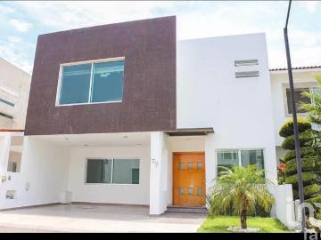 Casa en Renta en Centro Sur, Querétaro, Querétaro