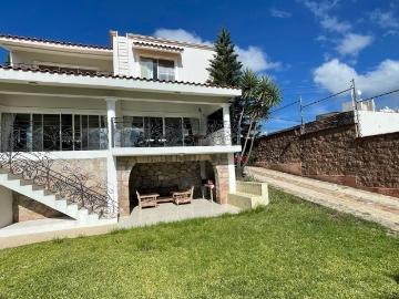 Casa en RENTA en Cerrito de Marfil muy cerca de Presa De los Santos