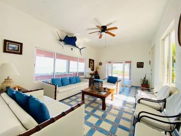 Casa en Renta en Chicxulub, Yucatán “ Frente al Mar”