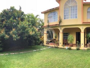 Casa en renta en Col. Insurgentes en Cuernavaca Morelos