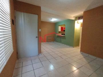 CASA EN RENTA EN COL. LAS LOMAS