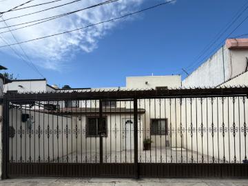 Casa en renta en Col República Oriente