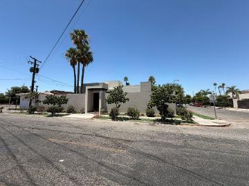 ✨ CASA EN RENTA EN COLONIA NUEVA ✨
