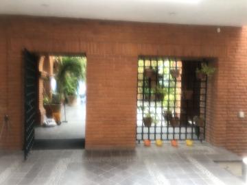 CASA EN RENTA EN COLINAS DEL PARQUE