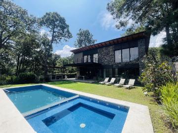 CASA EN RENTA EN CONDOMINIO EN AVÁNDARO