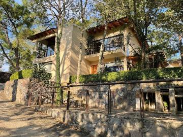 casa en renta en condominio en valle de bravo