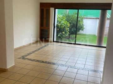 Casa en Renta en Coto Exclusivo