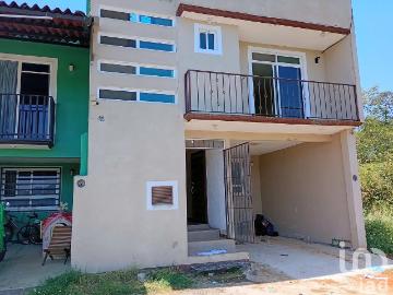 Casa en Renta en El Derrumbe, Huauchinango, Puebla
