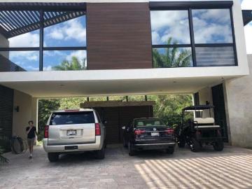 Casa en renta en el Yucatan Country Club