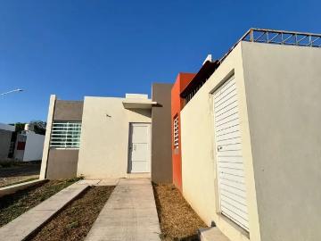 Casa en renta en esquina cerca del nuevo seguro social