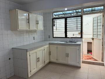 CASA EN RENTA EN FRACC LOS LAURELES, POZA RICA, VERACRUZ