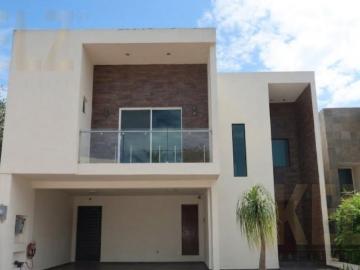 Casa en Renta en Fracc Villas N?utico