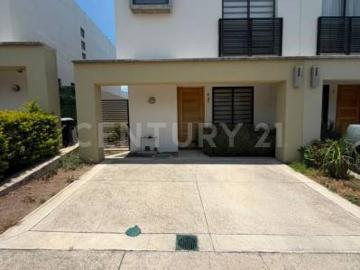 Casa en Renta en Fraccionamiento Adamar