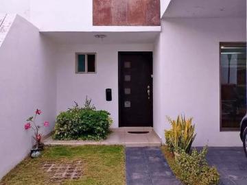 Casa en Renta en Jardines de las Flores, Tuxtla Gutiérrez, Chiapas