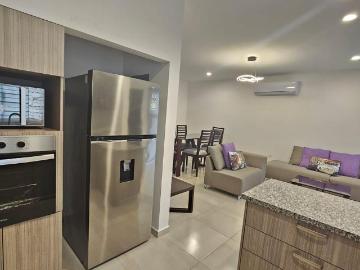 CASA EN RENTA EN KEDROS CON EXCELENTE MANTENIMIENTO