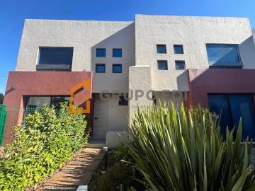 Casa en renta en La Rivera