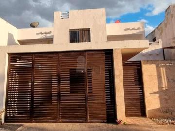 Casa en Renta en las Americas. 3 recamaras, 1 baño y medio, cochera techada. DV 6AB2A