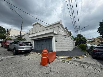 CASA EN RENTA EN LOMAS DE TECAMACHALCO