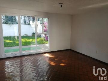 Casa en Renta en Lomas de Tecamachalco, Huixquilucan, Estado De México