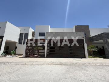 CASA EN RENTA EN LOS VIÑEDOS