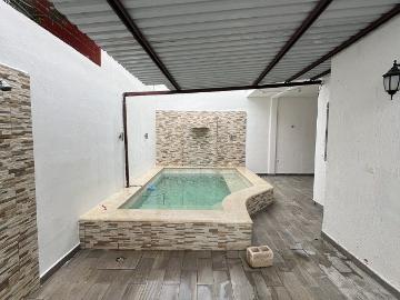 CASA EN RENTA EN LOS HEROES AMPLIA Y EQUIPADA