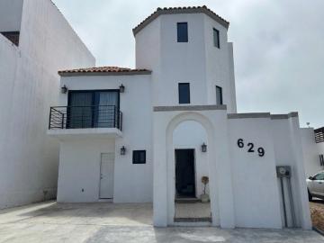 House for Rent in Punta Azul | Sea View, Terrace, and Amenities