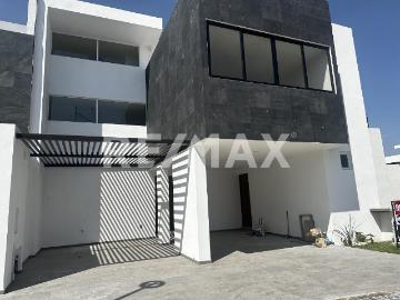 Casa en RENTA en Parque Chiapas, Lomas de Angelópolis, Puebla