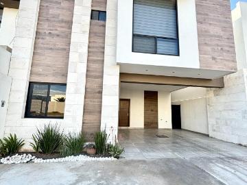 Casa en Renta en Privado Res Rincon de Alcantara