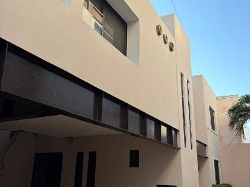 CASA EN RENTA EN PRIVADA MALIBRAN. CARMEN, CAMPECHE