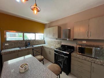 CASA EN RENTA EN PRIVADA ZONA ALTABRISA