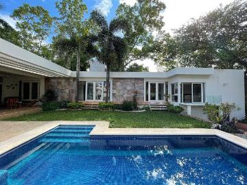Casa en renta en Residencial Campestre, Cancún