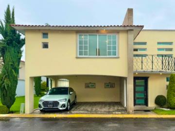 Casa en Renta en Residencial Privada en Coaxustenco, Metepec