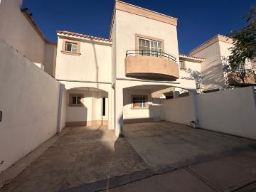 CASA EN RENTA EN RESIDENCIAL SENDEROS