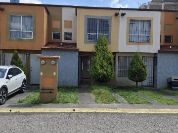Casa en Renta en Rinconada del Valle, Temoaya, México