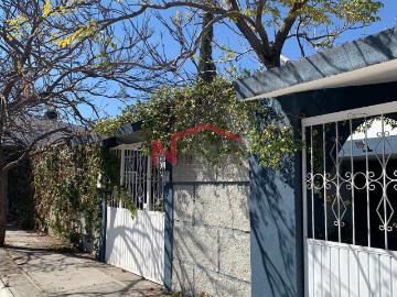 Casa en Renta en Saltillo, Parques de La Cañada,, 3 recámaras, 2.0 baños, 410.00 m2 terreno, 586.00 m2 construcción
