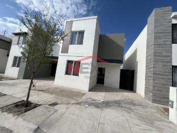 Casa en Renta en Saltillo, Triana,, 3 recámaras, 3.0 baños, 129.00 m2 terreno, 120.00 m2 construcción