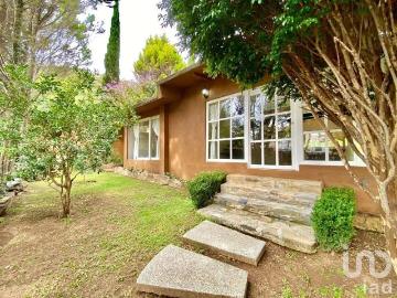 Casa en Renta en San Gaspar, Valle de Bravo, Estado De México