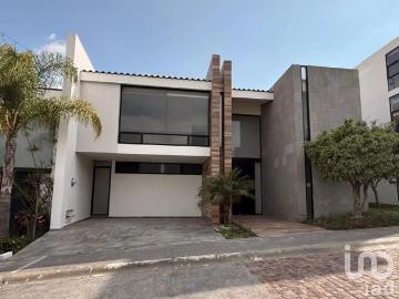 Casa en Renta en Santa Clara Ocoyucan, Ocoyucan, Puebla